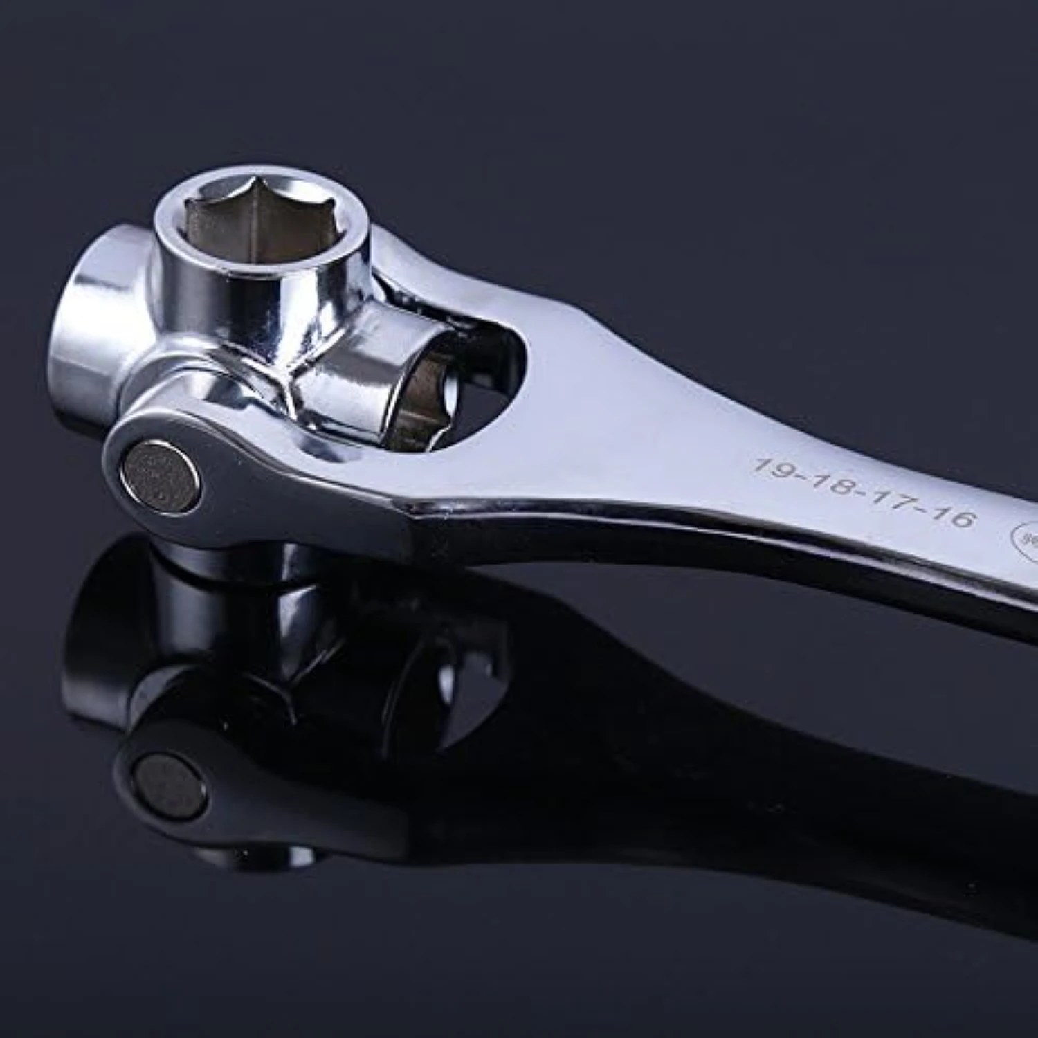 مفتاح ربط سداسي 8 في 1 أساسي ومريح ومتعدد الاستخدامات مع رأس دوار مغناطيسي لمالك الكلاب - مقاس تمامًا عند