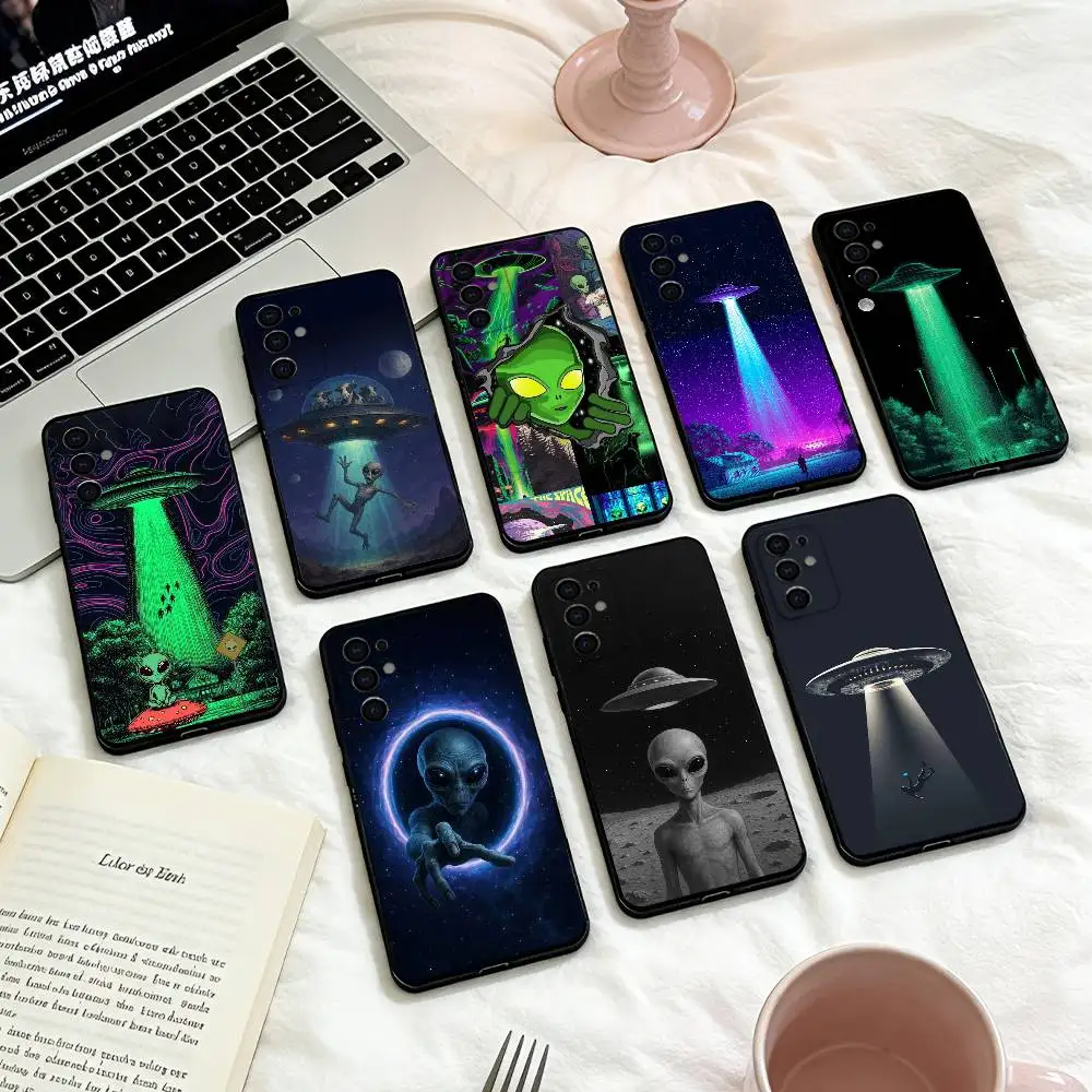 

Singular Space UFO Alien Phone Case For Samsung S25,24,23,22,30,21,10,9,Ultra,Plus,Lite,FE,4,5 G Soft Black Case