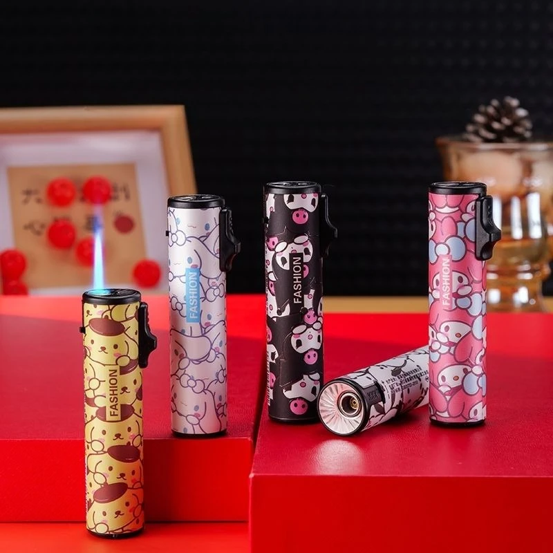 ولاعة التضخم المباشر الكرتونية الجديدة، ولاعة البيوتان ذات الوجه الأزرق المقاومة للرياح، وإكسسوارات السجائر