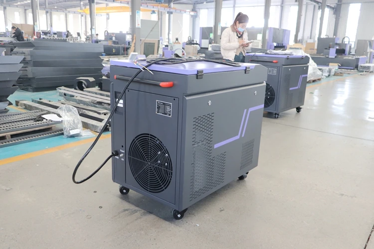3000W Metal Roxide Pintura Remoção Máquina de Limpeza a Laser de Fibra Preço Max Raycus Fonte Laser