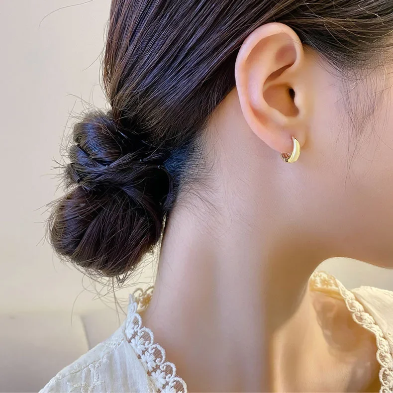925 Sterling Silver Korean Earrings Simple Temperament Exquisite Hot Semale Sexy Jewelry Gift