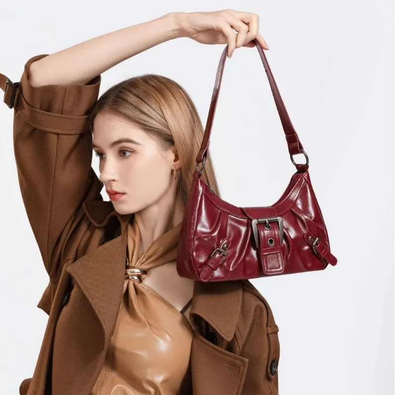 

Women's Bag 2025 New One-shoulder Tote Bag American Retro Commuting Temperament Old Style Bag Underarm Locomotive Bag