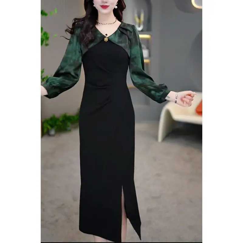 French Style Light Luxury Fashion Contrasting Black Dress Women 2024 Autumn New Temperament Waist Cinching Long Sleeved Dress