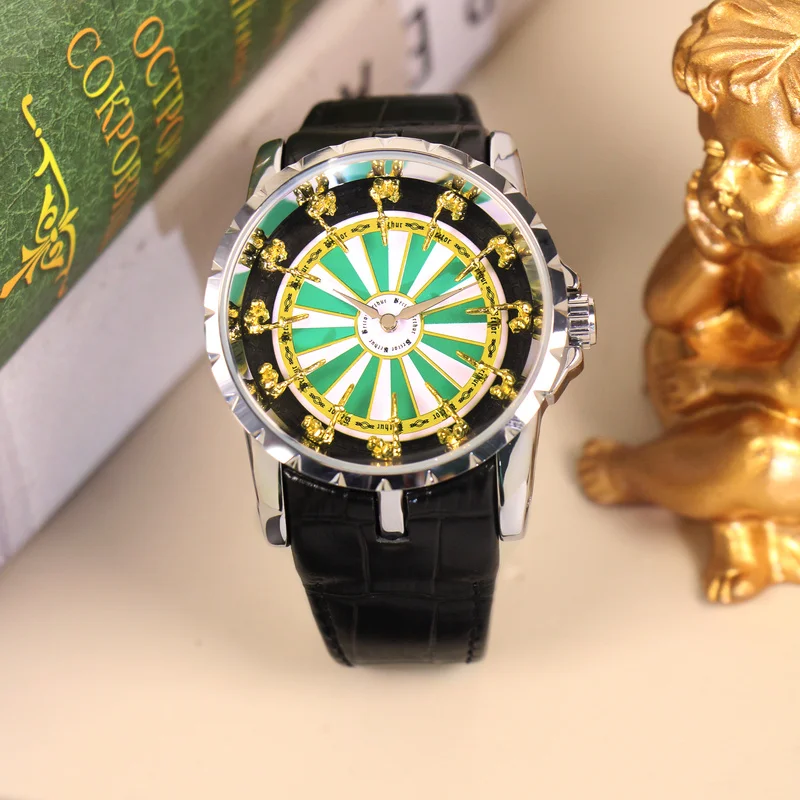 ساعة رجالية أنيقة بحزام من الجلد باللونين الفضي والأسود مع حركة كوارتز بمؤشر الفارس على الطاولة المستديرة #1