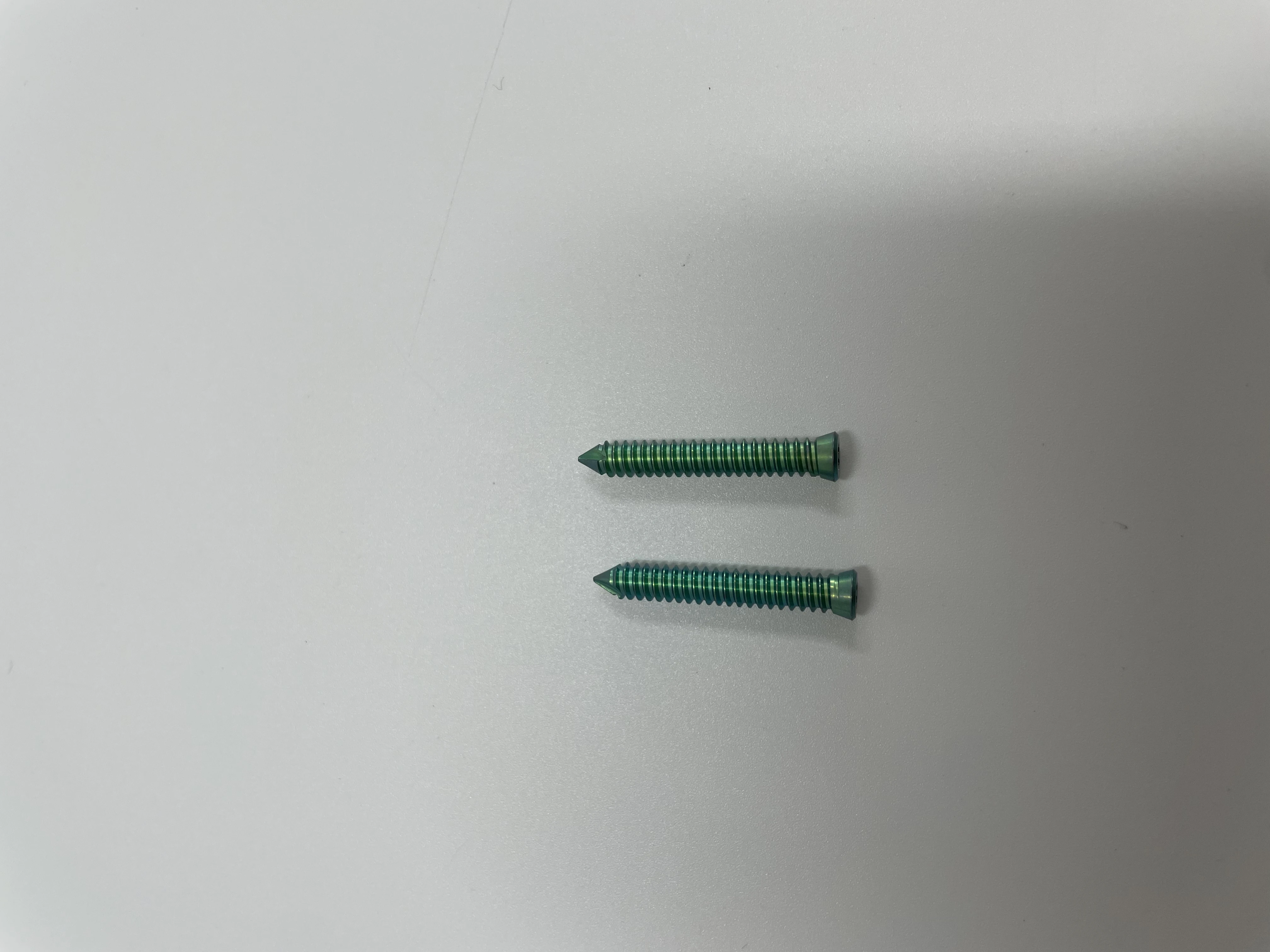 Self-Tapping Locking Screws for Veterinary, Plum Blossom, Orthopaedic Instruments, Use with ALPS, 10, 11.5 Systems, B4.0 mm