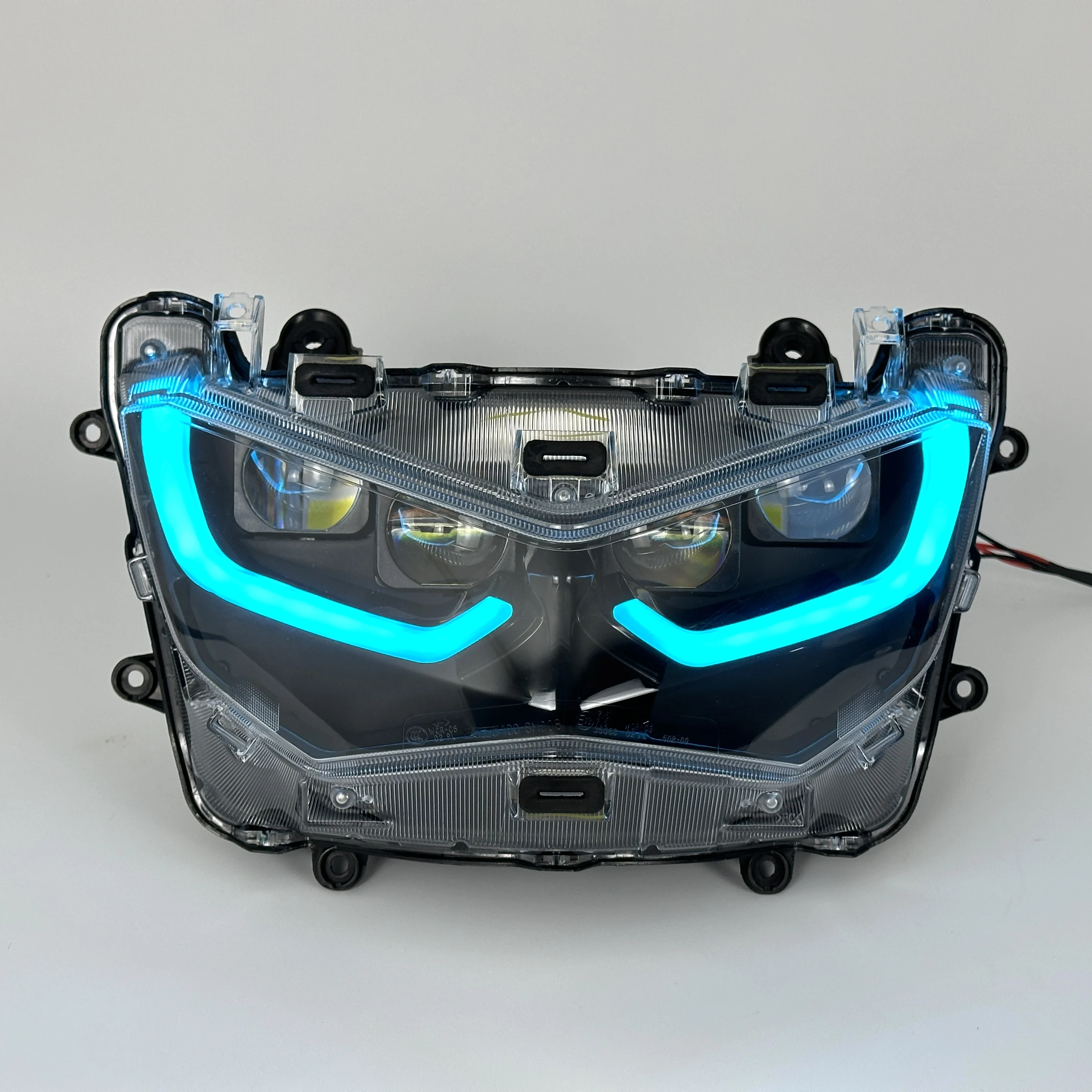 

Подходит для обновленных фар Yamaha NMAX155 20-24, светодиодных матричных линз.