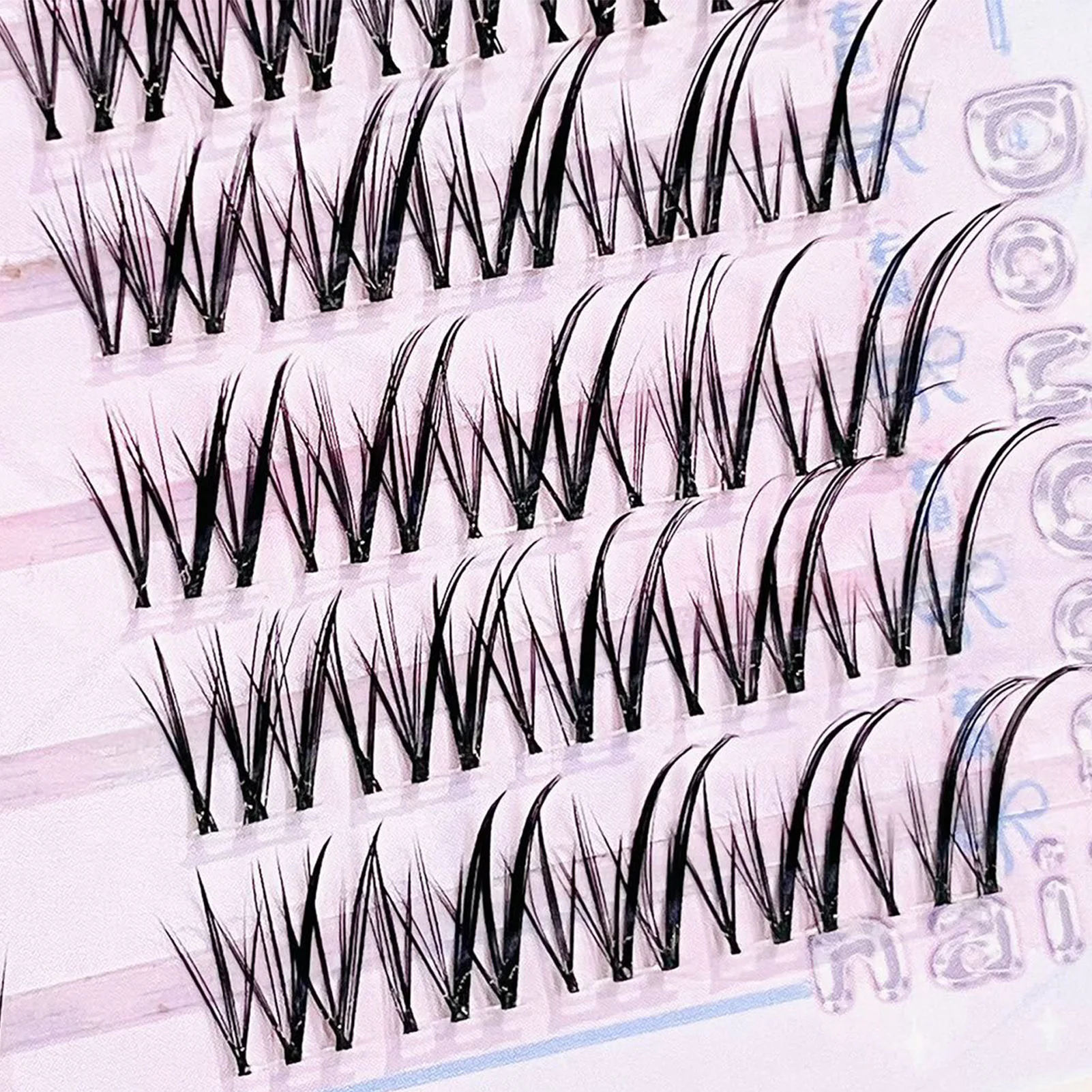 フォックススタイルつけまつげ 7-12mm 混合長さ クリアバンド ナチュラルふわふわフライングCカールまつげエクステ 個別まつげクラスター