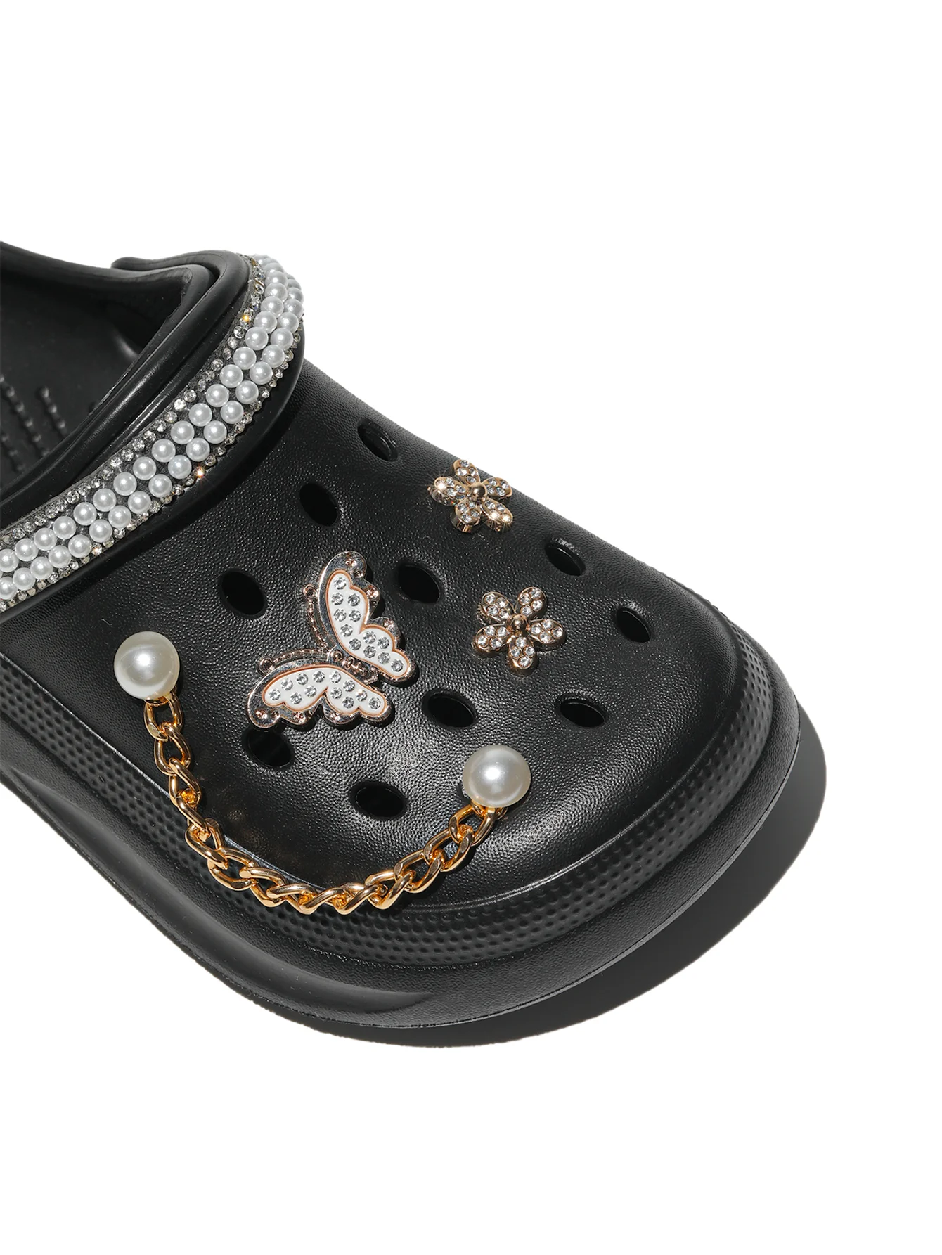Kinder Slip-On Clogs und Pantoletten - Atmungsaktive, Wasserdichte EVA-Gartenschuhe mit Dekorativer Kette für Strand und Alltag 168 – Detail 10