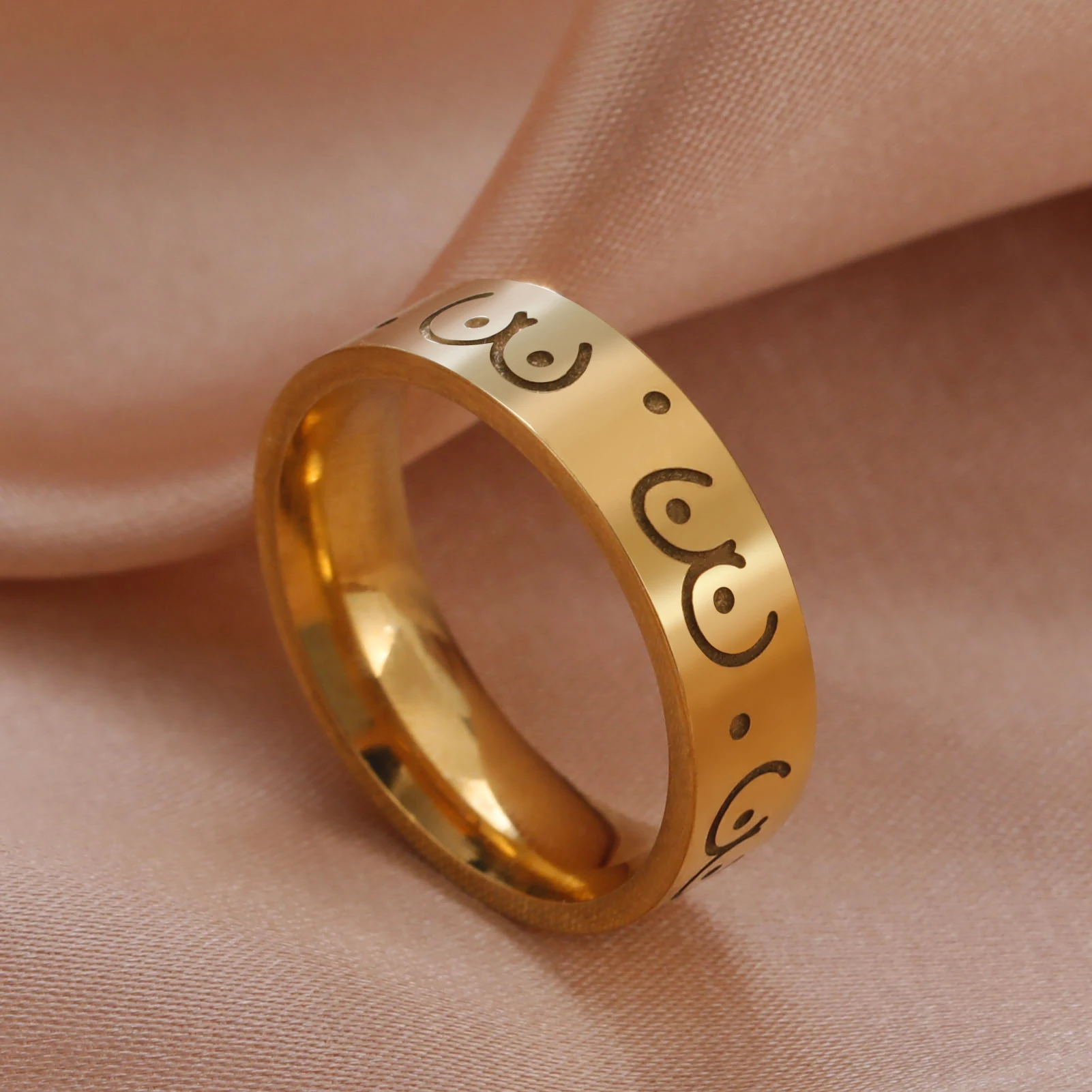 Skyrim Sexy Boobs Finger Ring Women Stainless Steel Gold Color Breast Band Rings 2025 Fashion Jewelry Valentine's Day Gift New