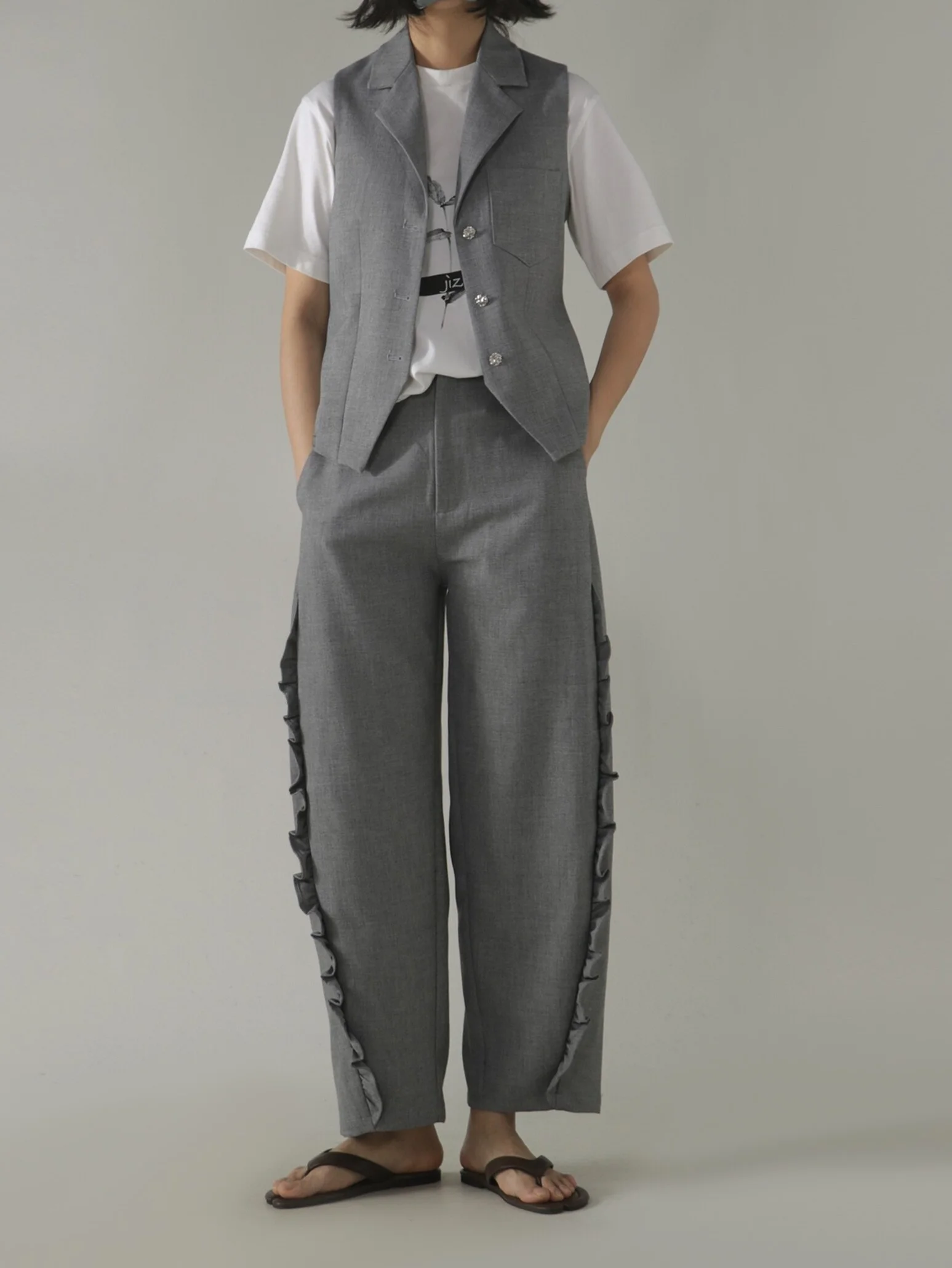 

Комплект Whooos: уникальный дизайн, жилет и брюки, свободный крой, универсальный, легкий верхний слой, брюки-кюлоты, смесь хлопка и полиэстера