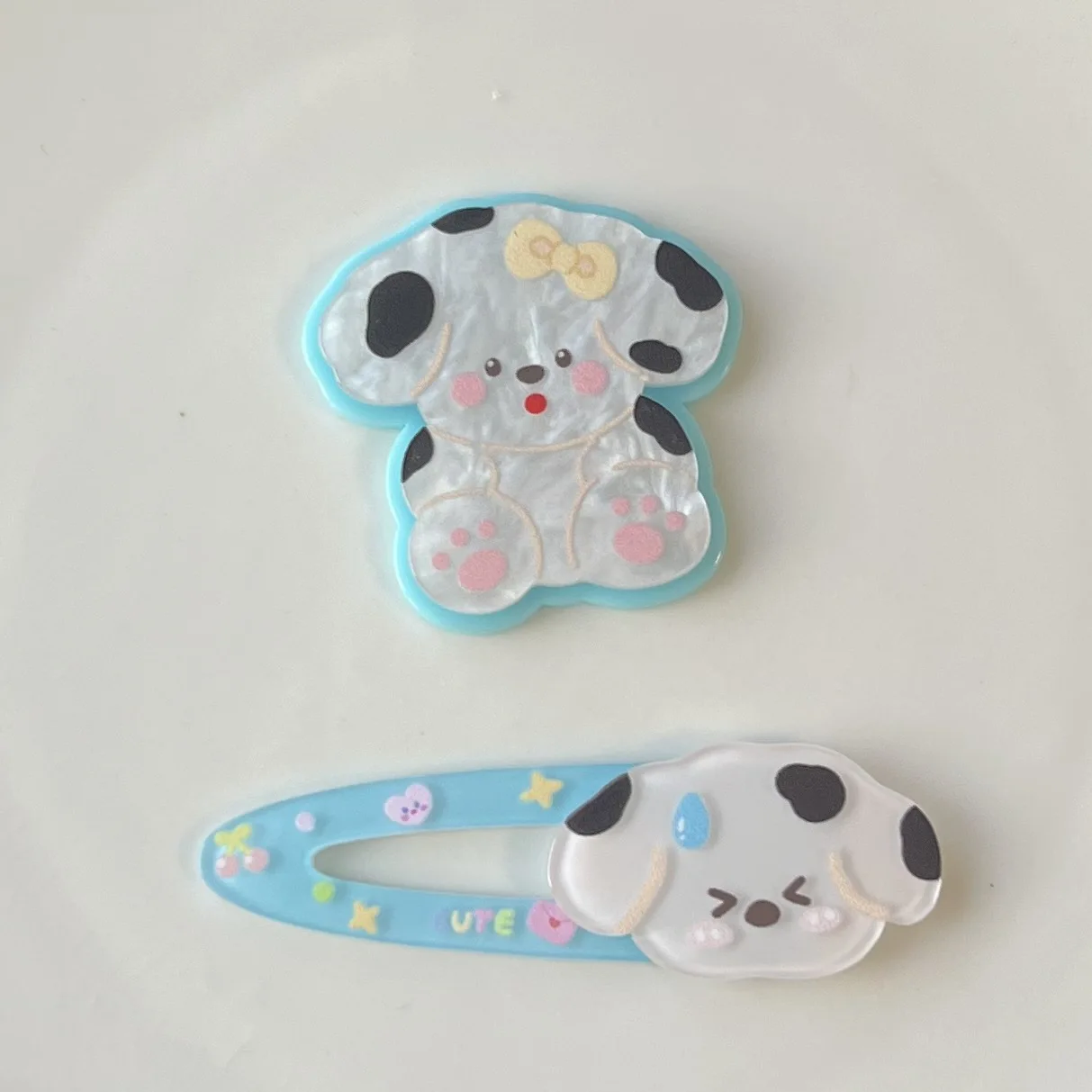 2 Stuks Miniso Serie Hond Cartoon Acryl Flatback Cabochons Diy Ambachten Materialen Sieraden Maken Charmes