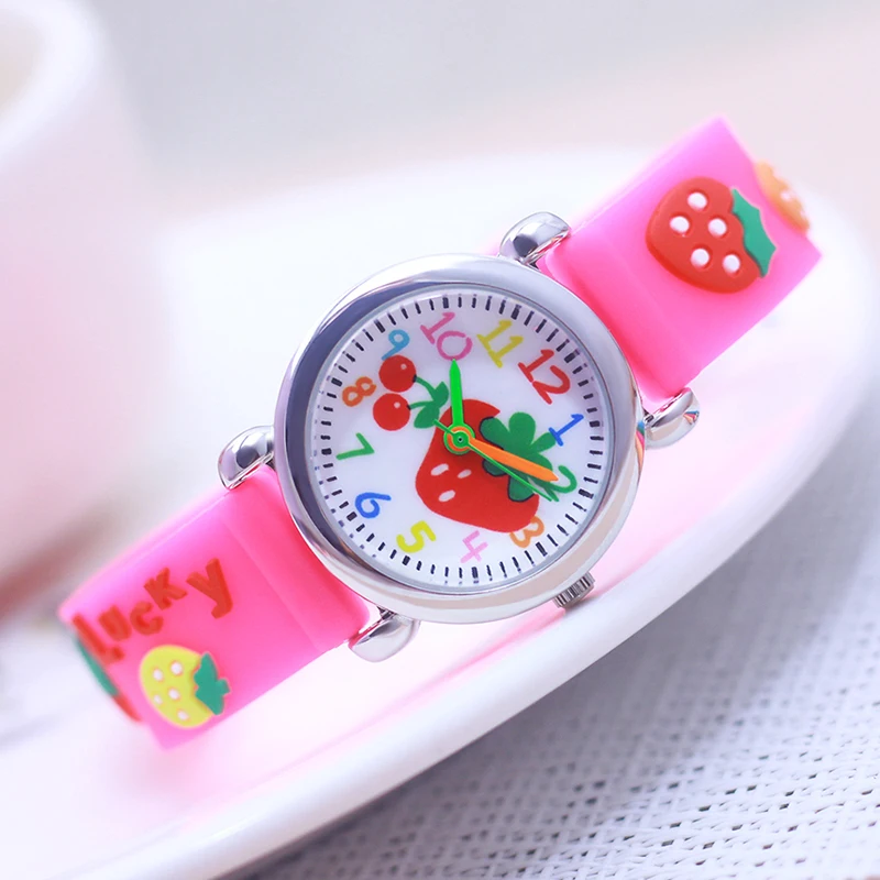 New fashion strawberry children girls young woman lovely kawayi watches little kids cartoon orologi elettrici impermeabili regali