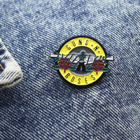 1pcsGuns N' Roses English Letter Brooch Rock Band Guns N' Roses Music Jewelry Badge Trendy Versatile Clothing Bag Brooch