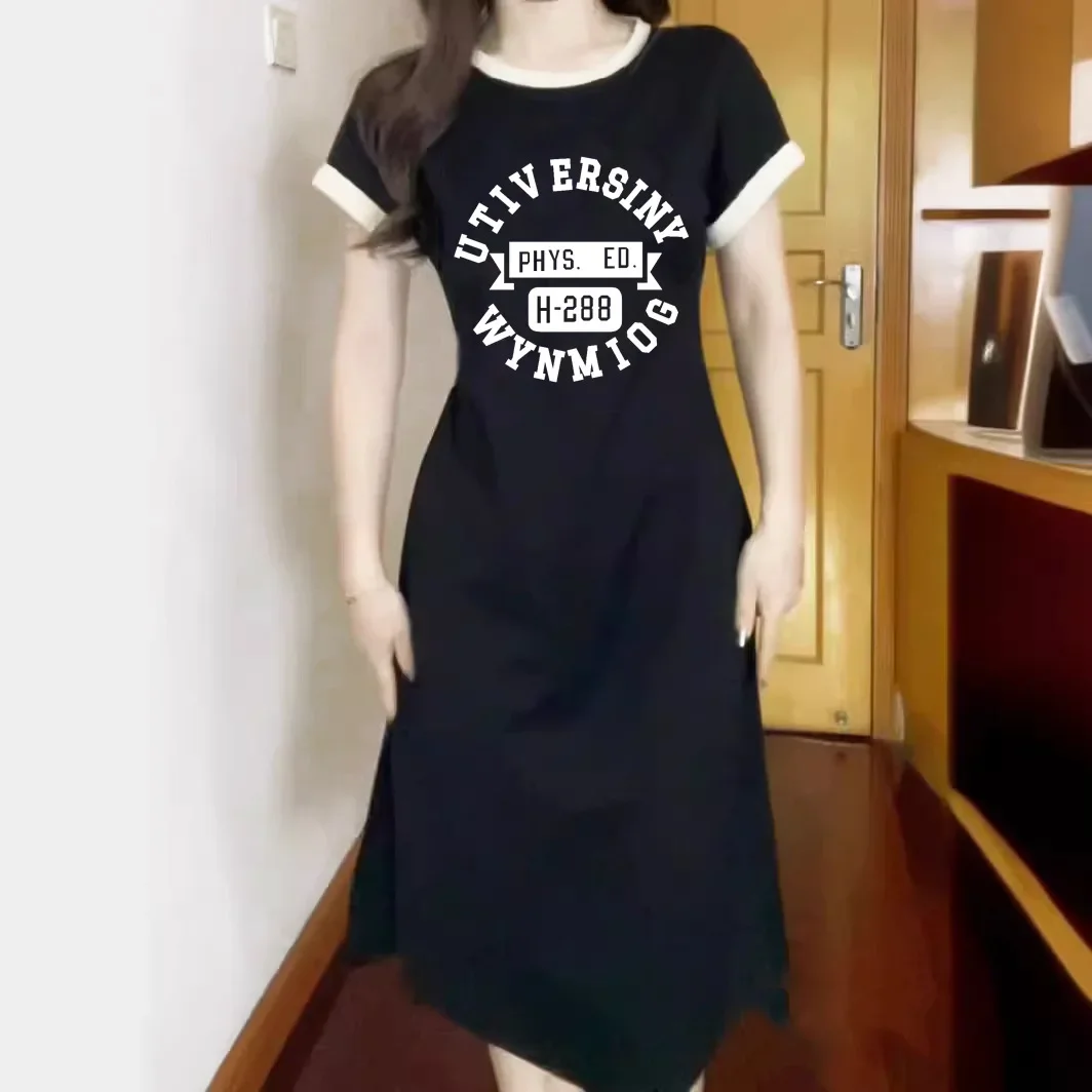 เดรสผ้าไหมน้ำแข็งแขนสั้นสำหรับฤดูร้อน ชุดลำลองสำหรับผู้หญิง สวมใส่สบายๆ ในบ้าน ดีไซน์ผ่าข้างยาว ทรงเข้ารูป พิมพ์ลายตัวอักษร แฟชั่นทันสมัย