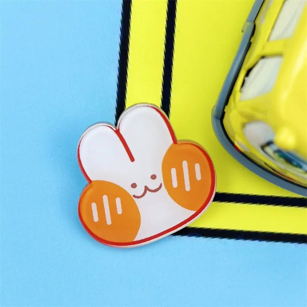 Модные-акриловые-значки-броши-с-мультяшными-животными-собаки-кролики-медведи-Женские-броши-значки-на-лацкан