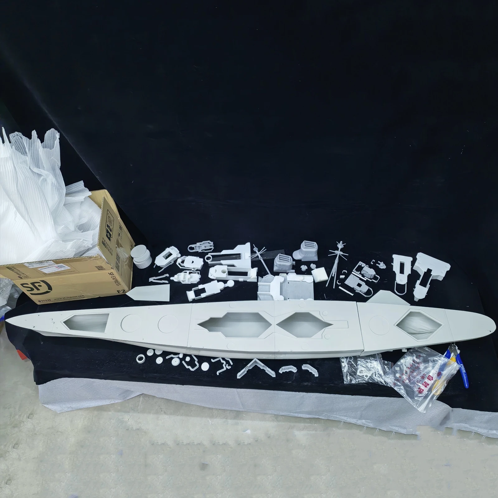 1/200 rc navio 136cm stalingrado classe batalhacruiser navio de controle remoto luz-cura detalhe impressão rc navio modelo kit brinquedo adulto