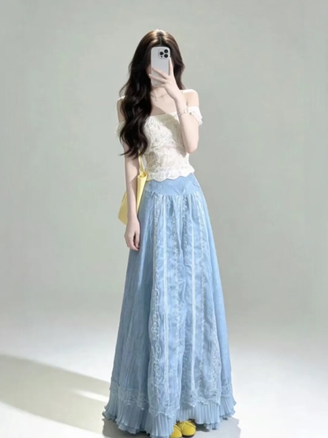 

French Style Gentle Wind One Shoulder Top Half Skirt Two Piece Set Summer 2026 Comfortable Cotton V Neck Short Sleeve T Shirt