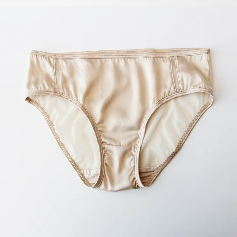 Birdtree 6A 19MM 93.8% Silk Briefs Women Mid Rise Stretch Plain Crepe Satin Comfortable Lace Breathable Panties P3N011QD
