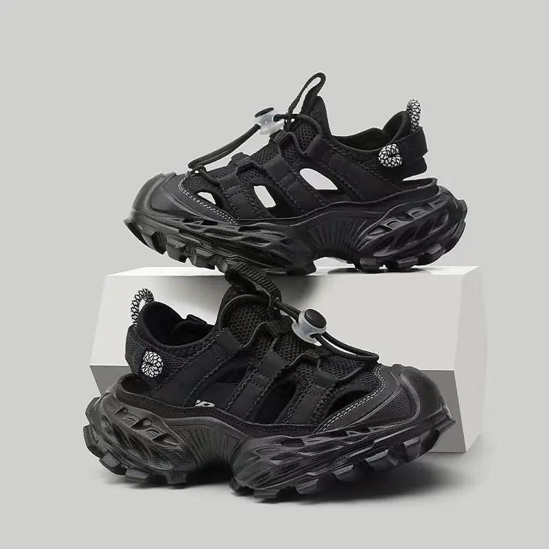 2026 New Boys' White Sports Sandals Summer Closed Toe Beach Shoes with Hollow Out Design for Children