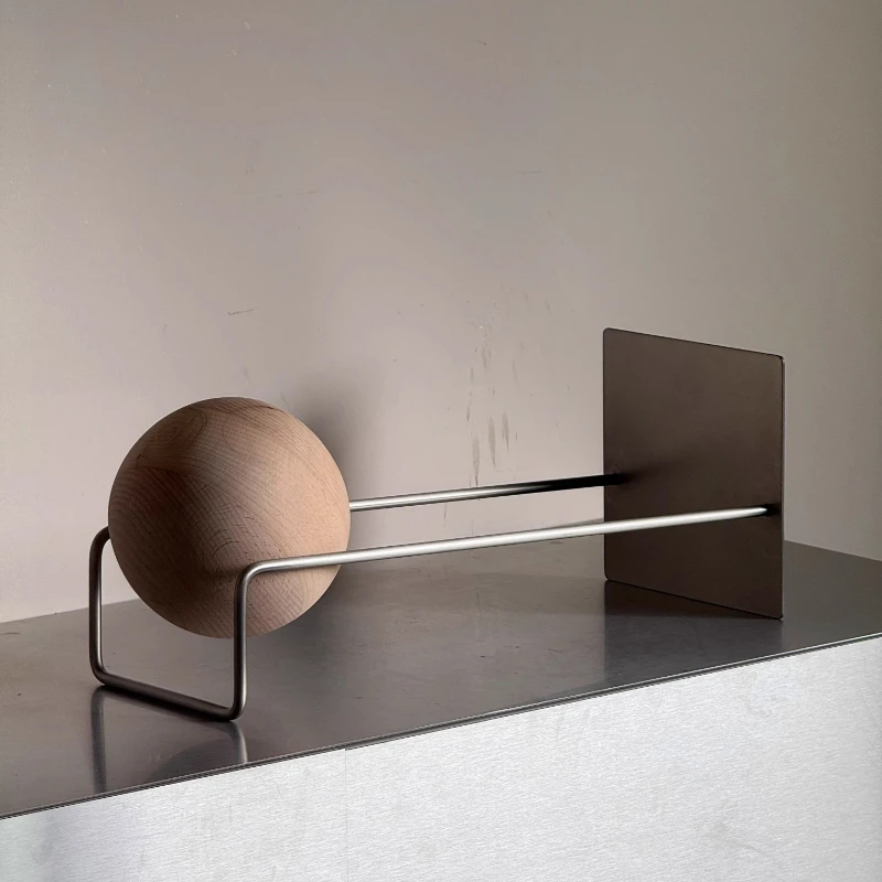 negozio-di-libri-creative-gravity-ball-a-meta-secolo-bauhaus-decor-organizzatore-della-rivista-new-desktop-chic-office-newspaper-rack