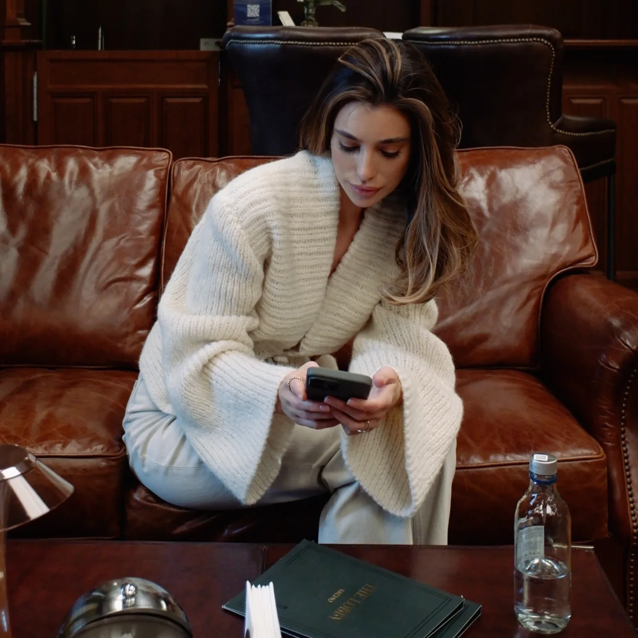 2025 New Fashion Knitted Button-down Shirt Women In Autumn Sexy And Elegant Solid Color Irregular V-neck Cardigan For Women