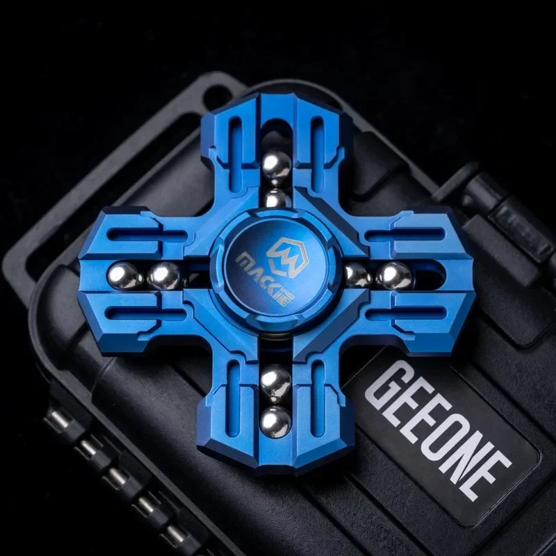 MACKIE Paladin Fidget Spinner Rotation At High Speed EDC Stress Relief Toys