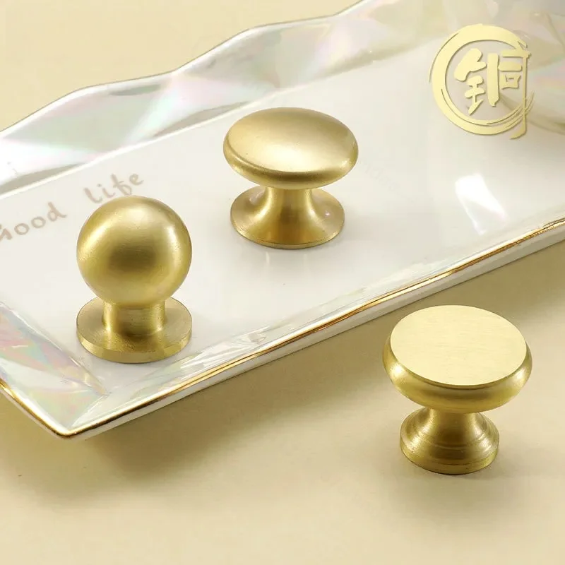 French Light Luxury High Grade Brass Cabinet Door Handle Pure Copper Casting Wardrobe Small Single Hole Drawer Knob