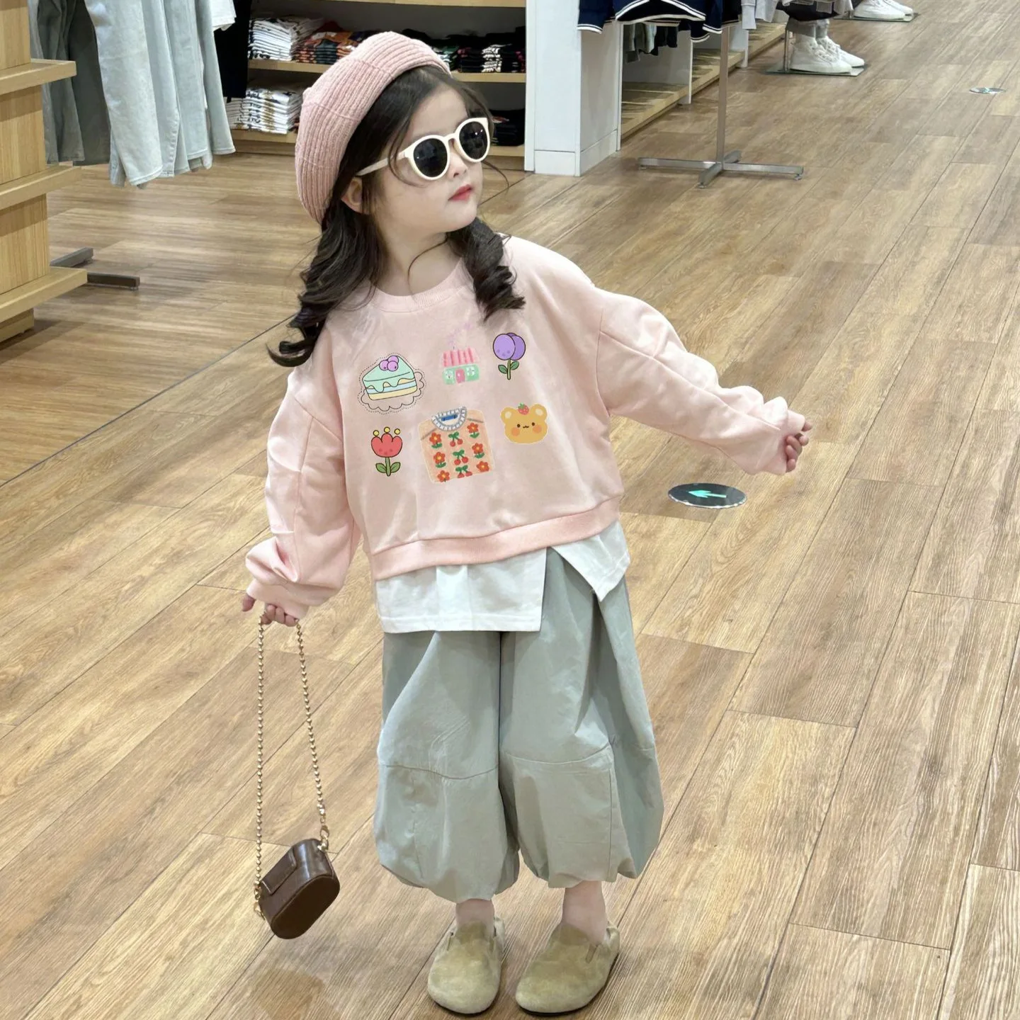 

2024 Autumn New Style Girls Cartoon Print Fake Two-piece Sweatshirt Casual Wide-leg Pants 2-piece Set