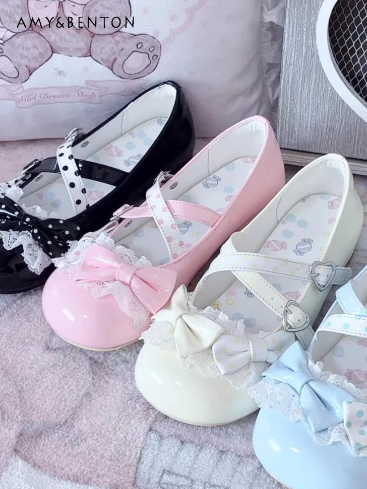 

Original Cute Lolita Low Heel Round Toe Single Shoes Kawaii Girl Student Versatile Heart Lace Sweet Mary Jane Shoes PU Shoes