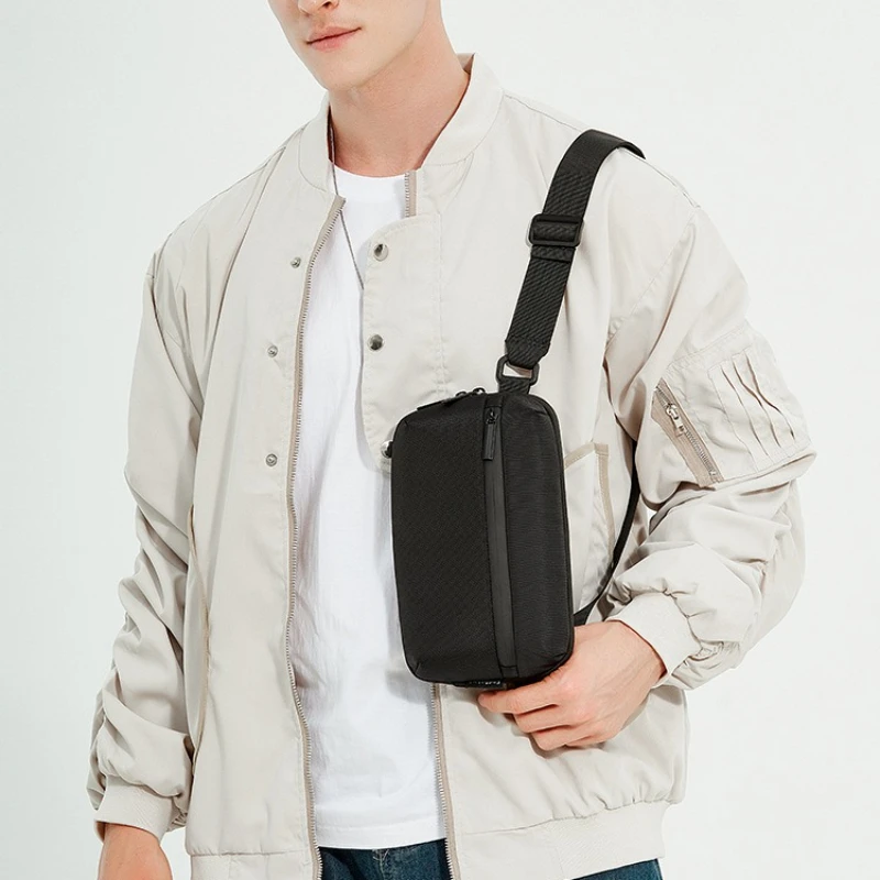 

Men's Small Crossbody Shell Bag Sports Phone Pouch Waist Pack Lightweight Casual Shoulder Bag Streetwear Chest Pack