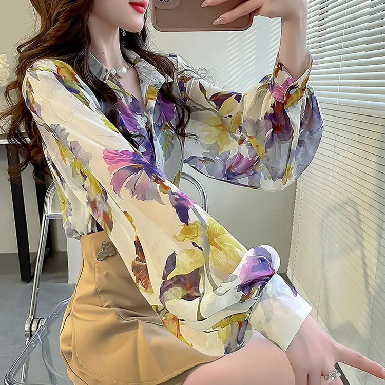 Retro Micro Transparent Air Conditioning Shirt Sunscreen Women\'s Shirt Summer New Korean Printed Lantern Sleeve Chiffon Shirt