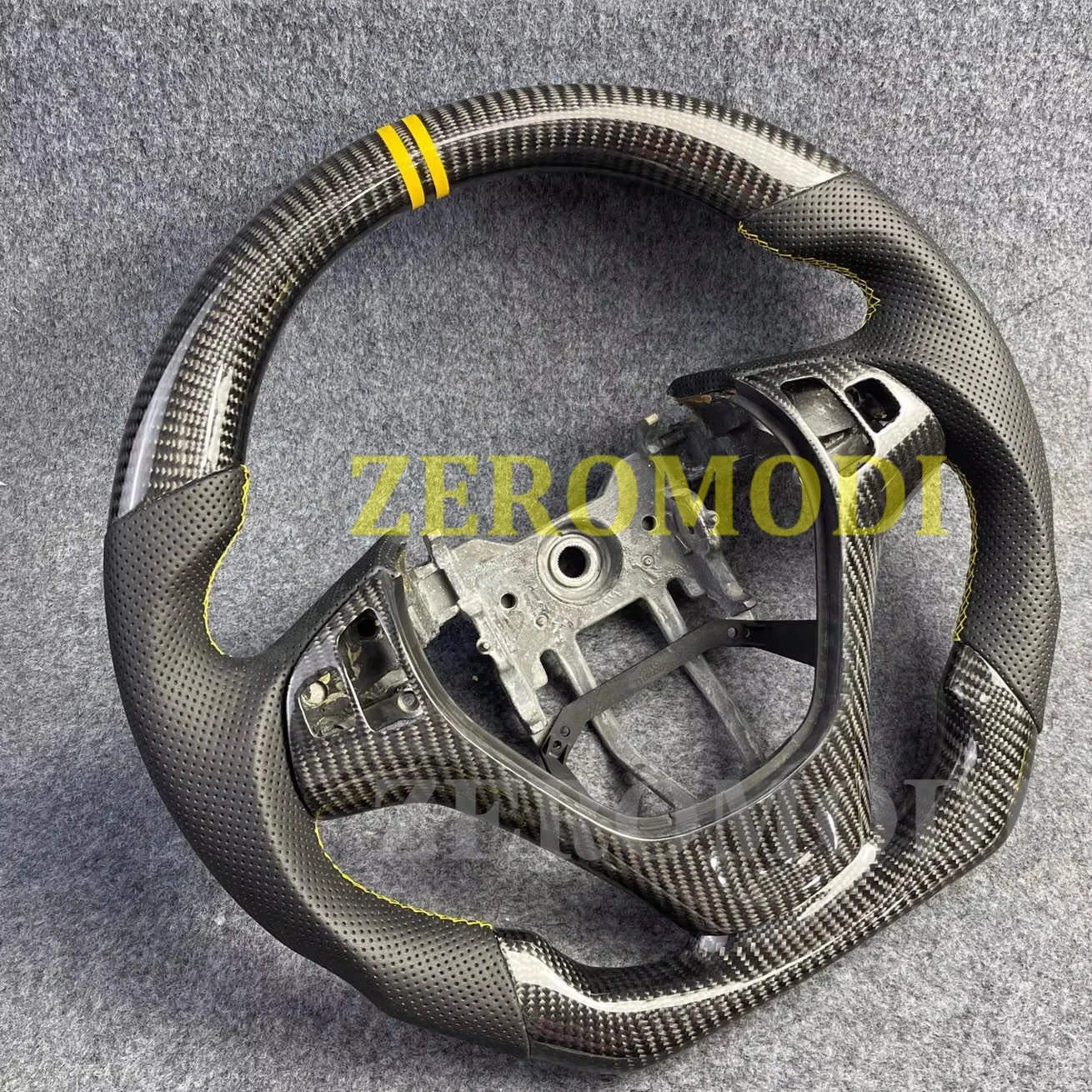Customized Leather Carbon Fiber Racing Steering Wheel For Hyundai Genesis Coupe 2013 2014 2015