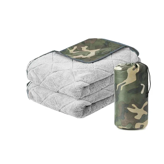 Three Layer Large Waterproof Windproof Sherpa Lining Camping Stadium Blanket