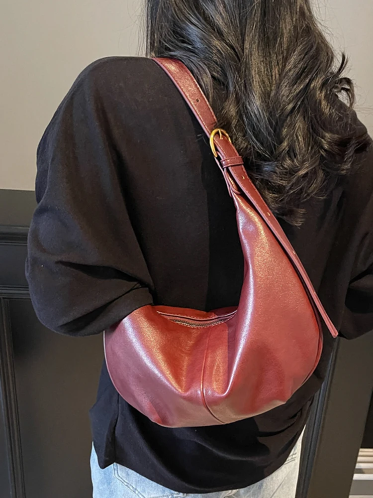 

Large Capaci Women's oulder Crossbody Bag Spring Summer 2025 New Sle Pleated Dumpling Bag Casual Single Strap Bag