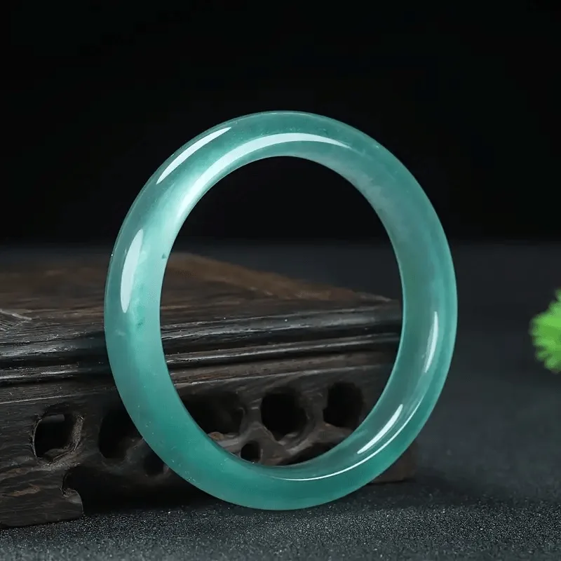 New Natural High-ice Women's Flat Bar Bracelet, Suitable for Daily Wear and Accessories