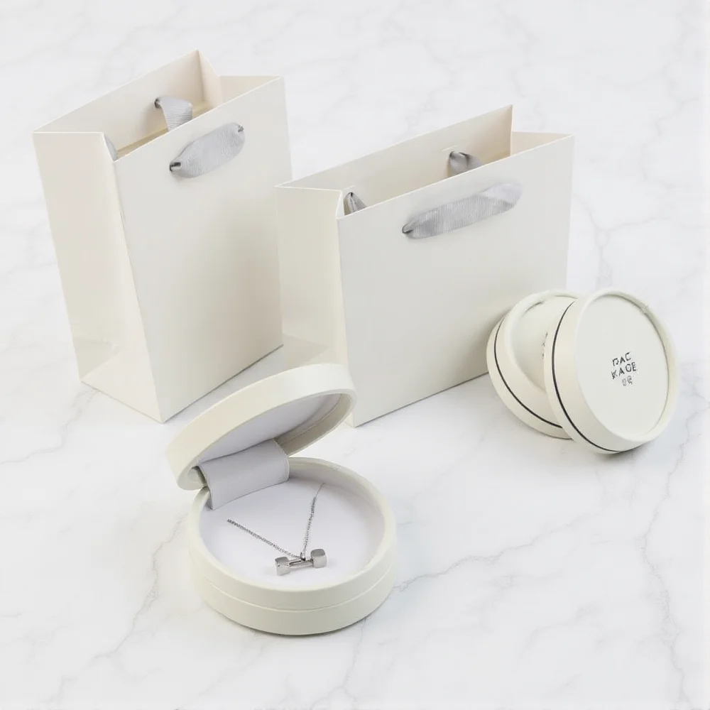 Caja de embalaje de joyería Circular, venta al por mayor, minimalista, blanco, anillo de papel grueso, pendientes, collar, colgante, almacenamiento, caja de regalo de joyería