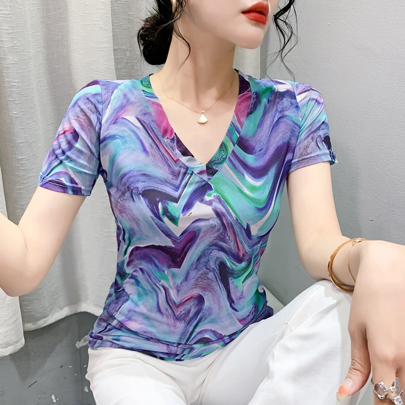 

2023 Summer Printed Short Sleeve V-Neck T-shirt Slim Fit Top Retro Mesh Women's Bottom Shirt Vintage High Strecth