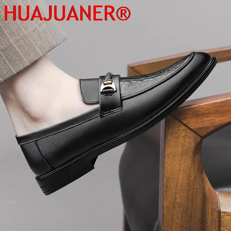 Mocassins de couro genuíno masculinos feitos à mão sapatos casuais leves para dirigir sapatos deslizantes da moda para homens mocassins sapatos de barco