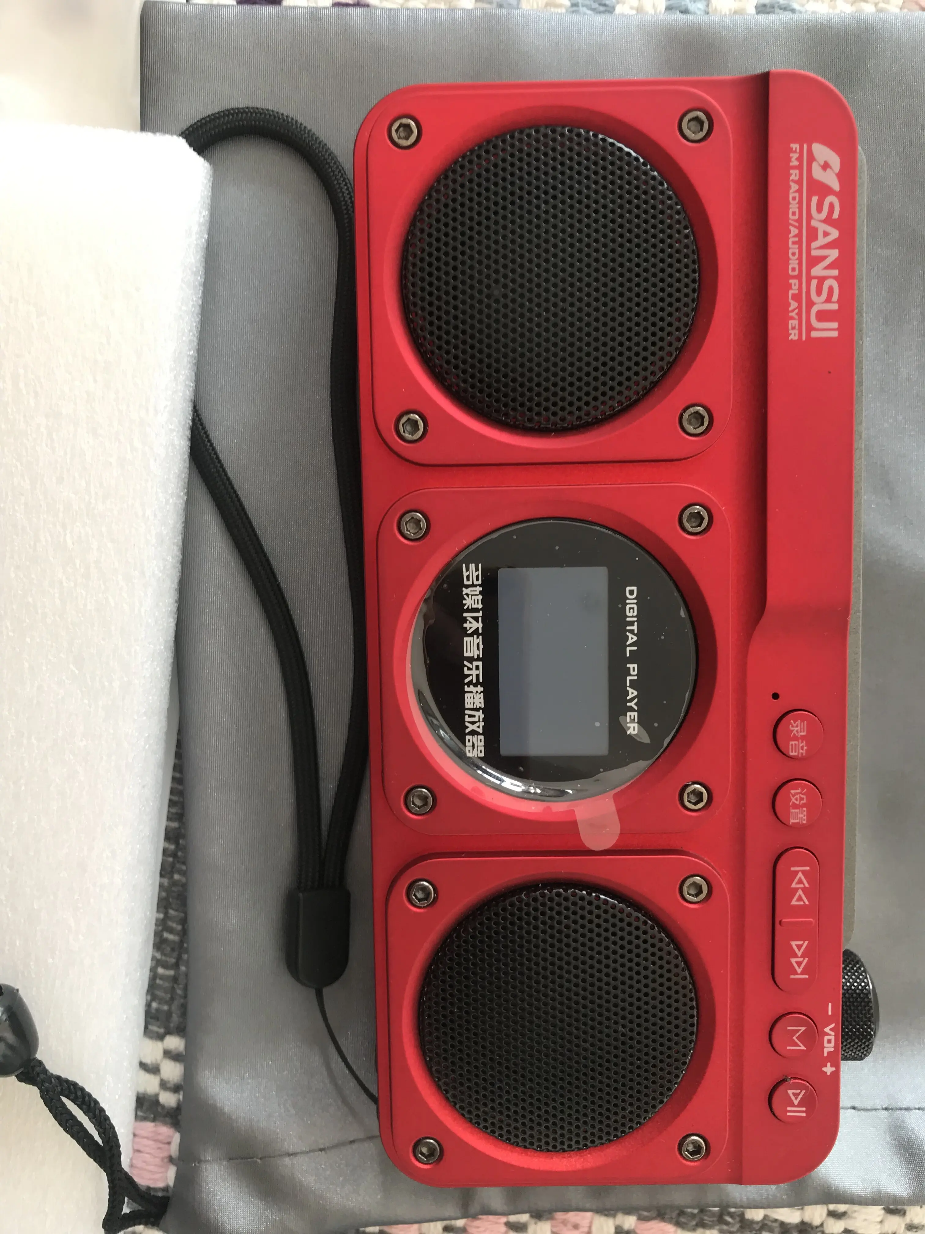 

Портативная Bluetooth-колонка SANSUI F28, перезаряжаемая батарея 2200 мАч, FM-радио/TF/USB, разъем для наушников, легкая, для путешествий/кемпинга