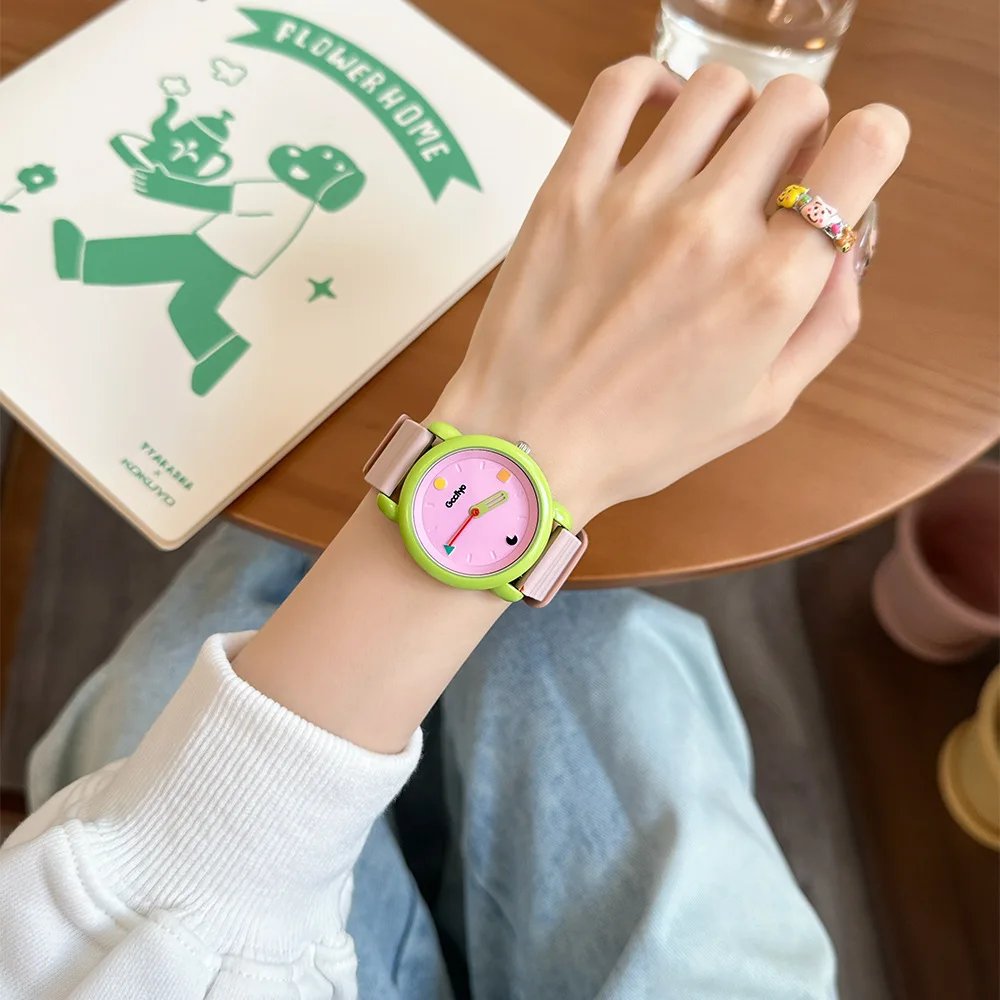 Original gift for girls, dopamine contrast color, high value, hot selling student watch, elegant women's watch, female gift