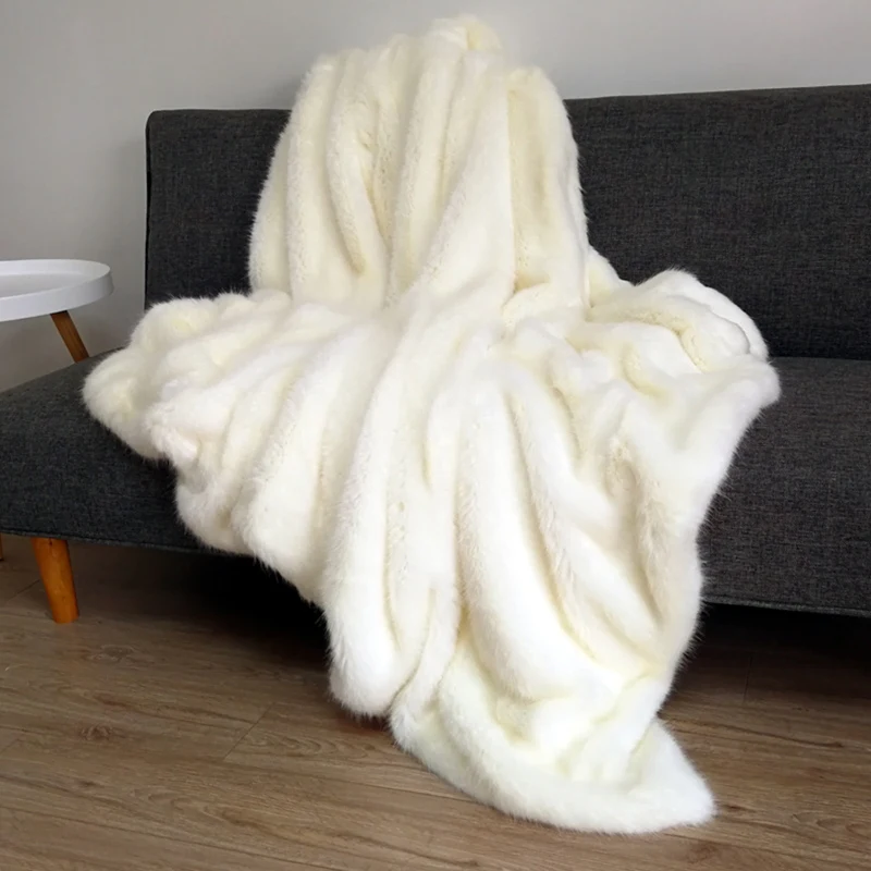 Luxury Faux Fur Blanket high-end bed plaid on the sofa cover fox fur fluffy blankets for bed Decoration home blankets and throws