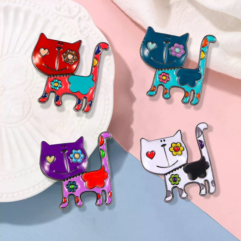 New Charming Cartoon Cat Pin Brooch Cute Things Women Unisex Lovely Jewelry Animal Casual Brooches For Women's Clothing