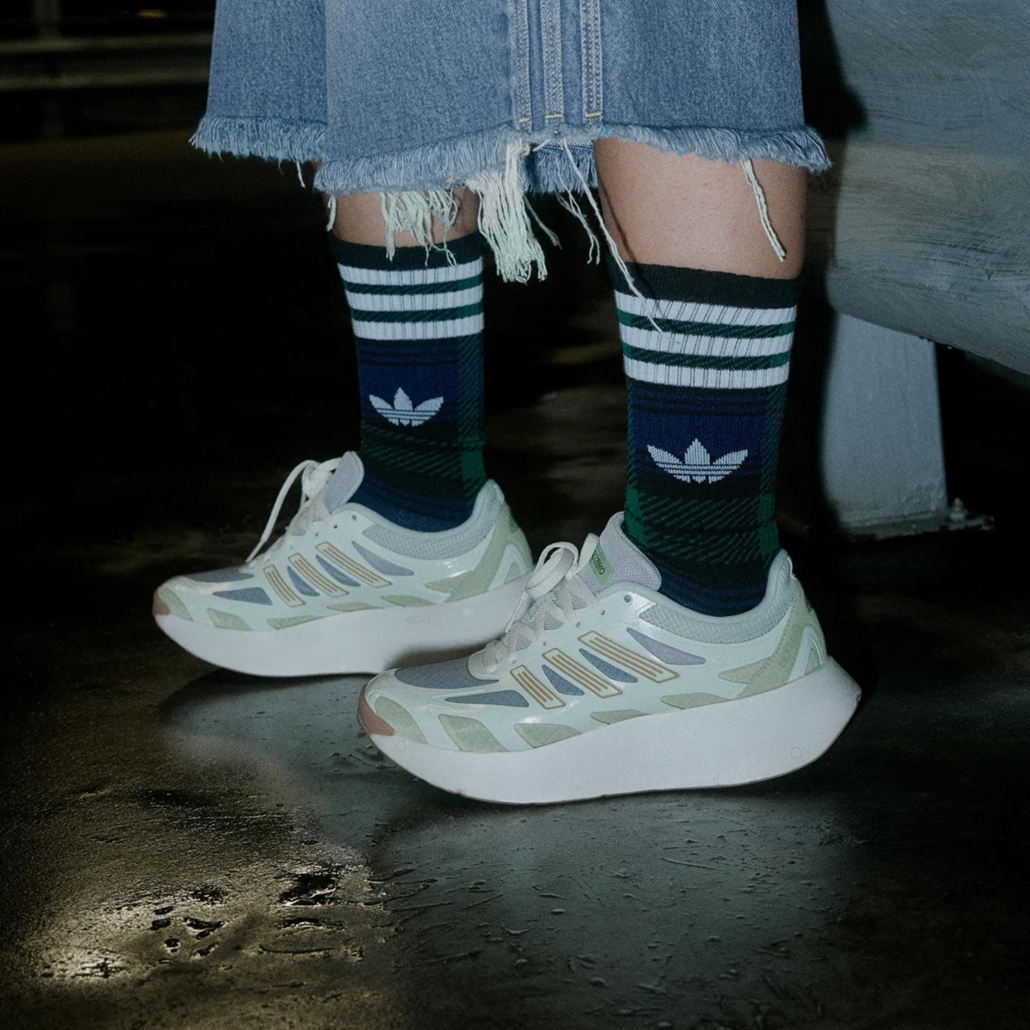 

Adidas оригинальные женские спортивные кроссовки на толстой подошве с низким вырезом JR6993