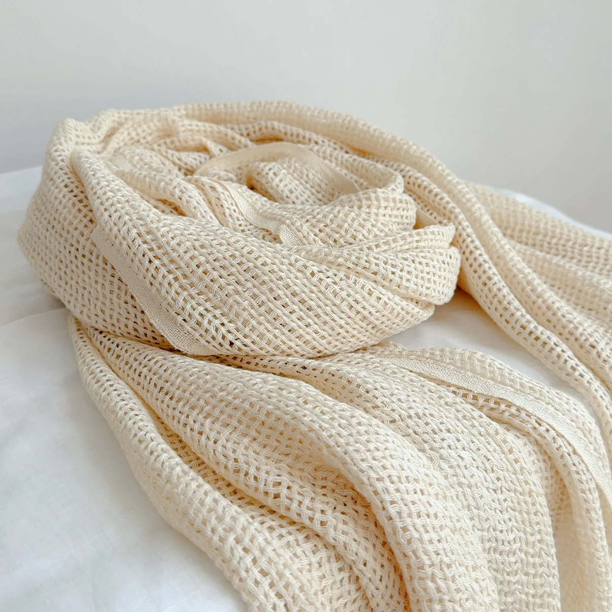 シルクコットンメッシュ染めザンシルクスカーフ-レディース-植物染め-ブルー刺繍-多機能-長方形-冬夏秋