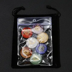 Heilstein 7 geformte Chakra Reiki -Symbol Kristall, flache runde Perle mit sieben Sternenmatrix Holzplatte für die Meditationsausgleich 10 Hauptverkaufstische in Missadas - №10