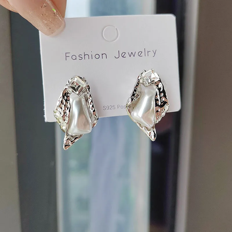 Irregular Fold Zircon Mermaid Pearl Earrings for Women Fashion Luxury Sliver Color Unique Design Earrings Jewelry Gifts