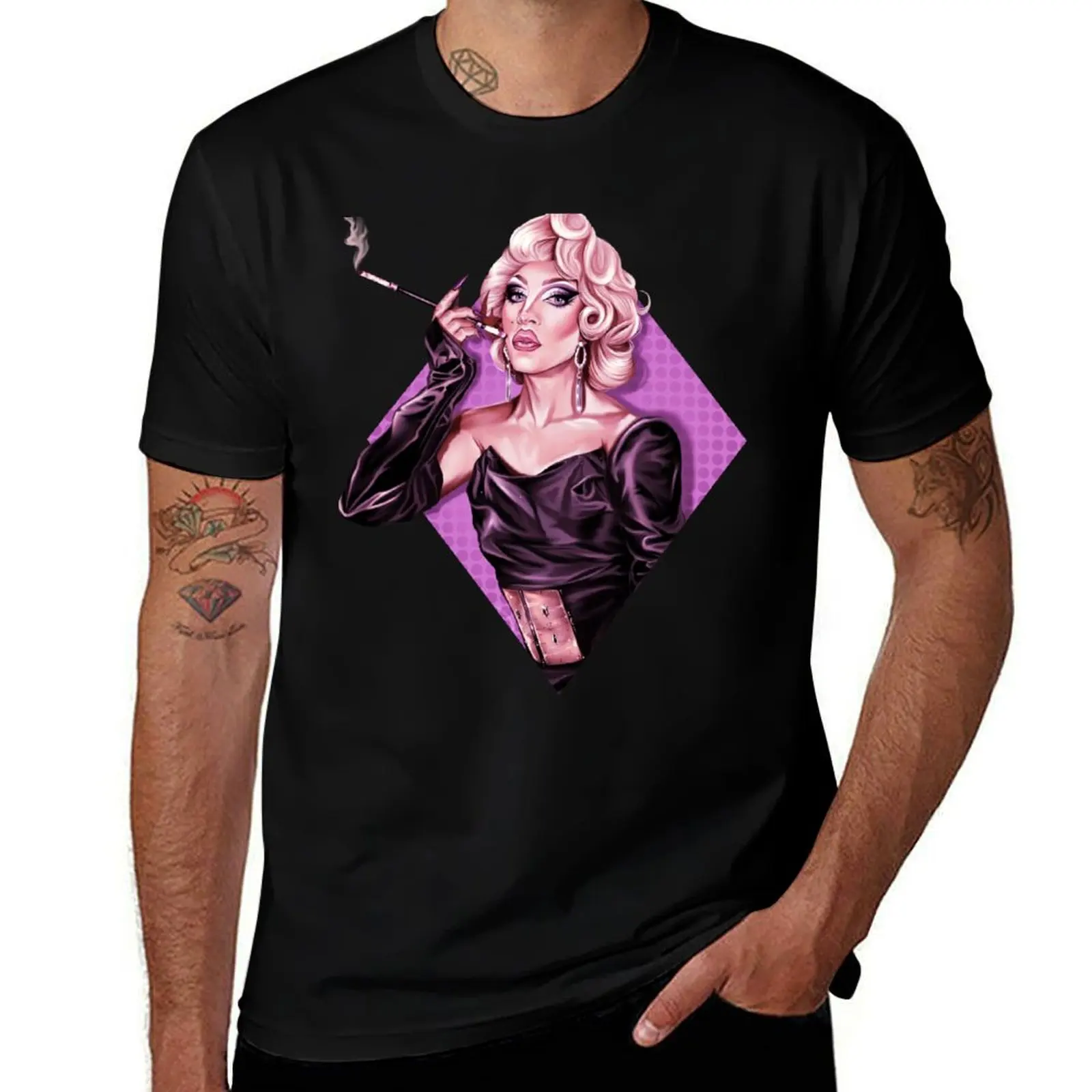 

Vivian Vanderpuss - Canada’s Drag Race Season 3 T-Shirt Basic Comfort Fit T-Shirt for Men