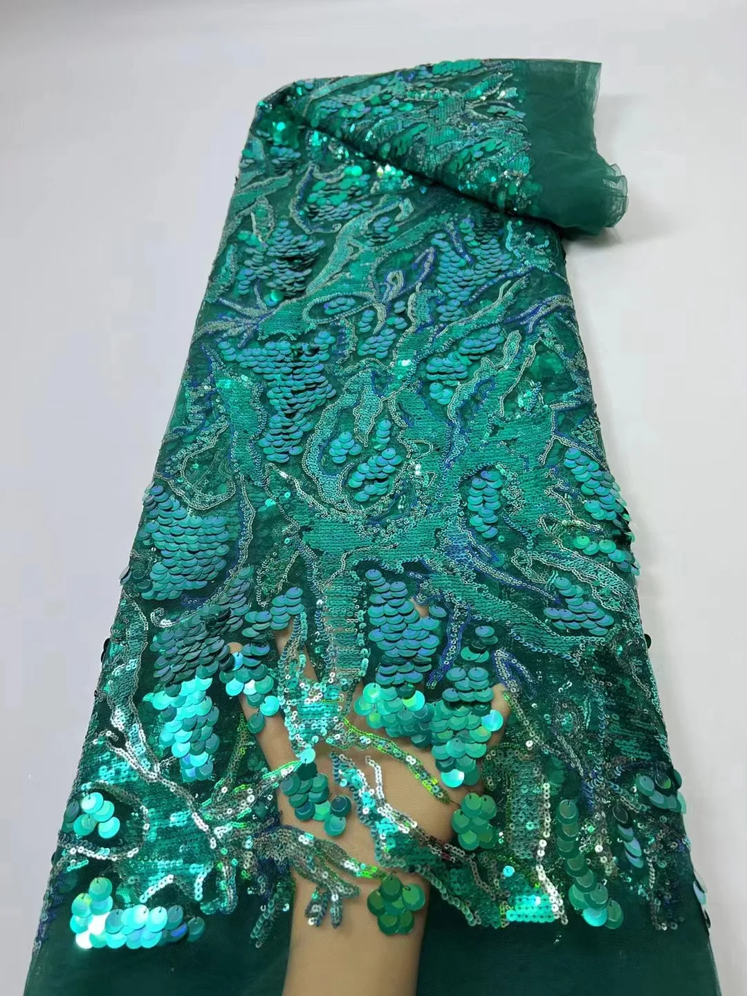 

French luxury mesh fabric, African large sequins, grape branch-shaped high-quality sequins, lace and embroidered fabric dress