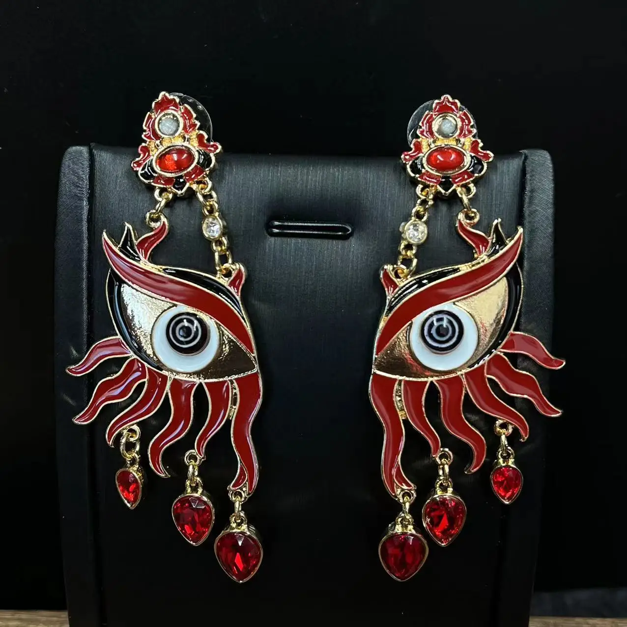 

Vintage Palace Style Red Crystal Eyes Totem Earrings