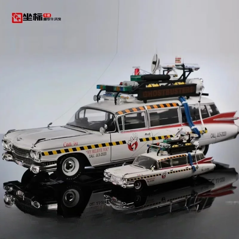 YS Cadillac Ecto-1 Modello di auto di simulazione in lega Kamikaze, collezione di giocattoli decorativi per bambini, regali di Natale per bambini.